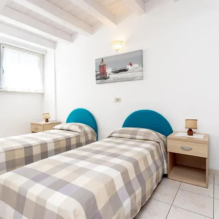 - Ammiraglia Apartmán *