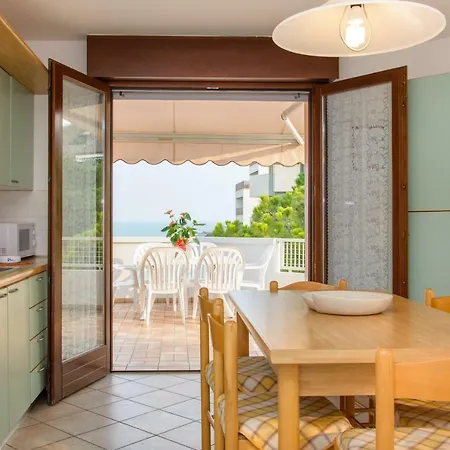 - Ammiraglia Apartmán