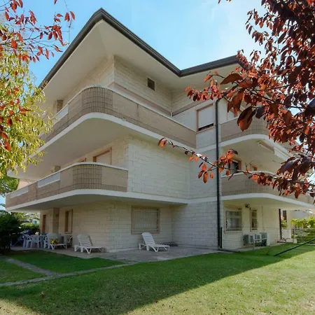 - Ammiraglia Apartmán